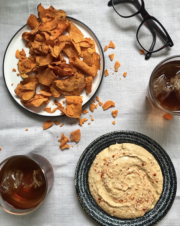 BURNT GARLIC HUMMUS