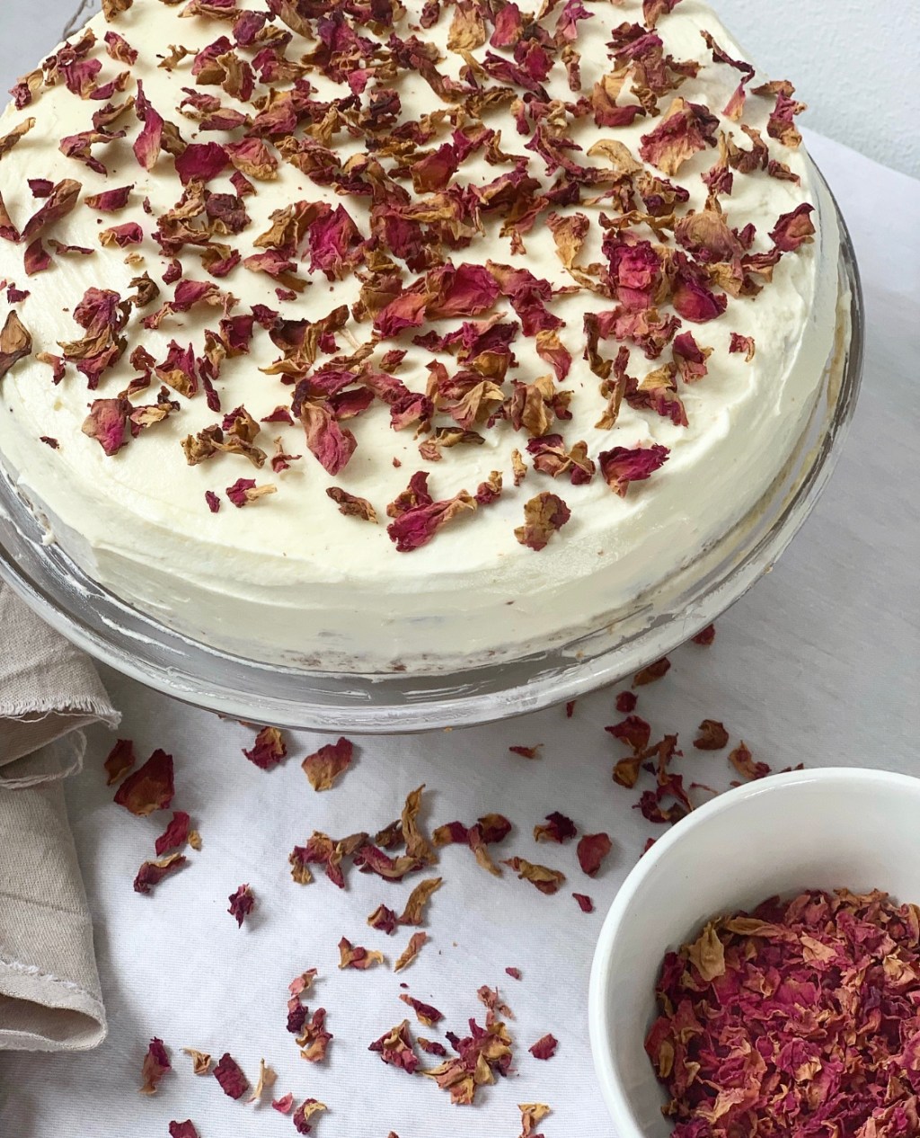 RASPBERRY & ROSEWATER&nbsp;CAKE