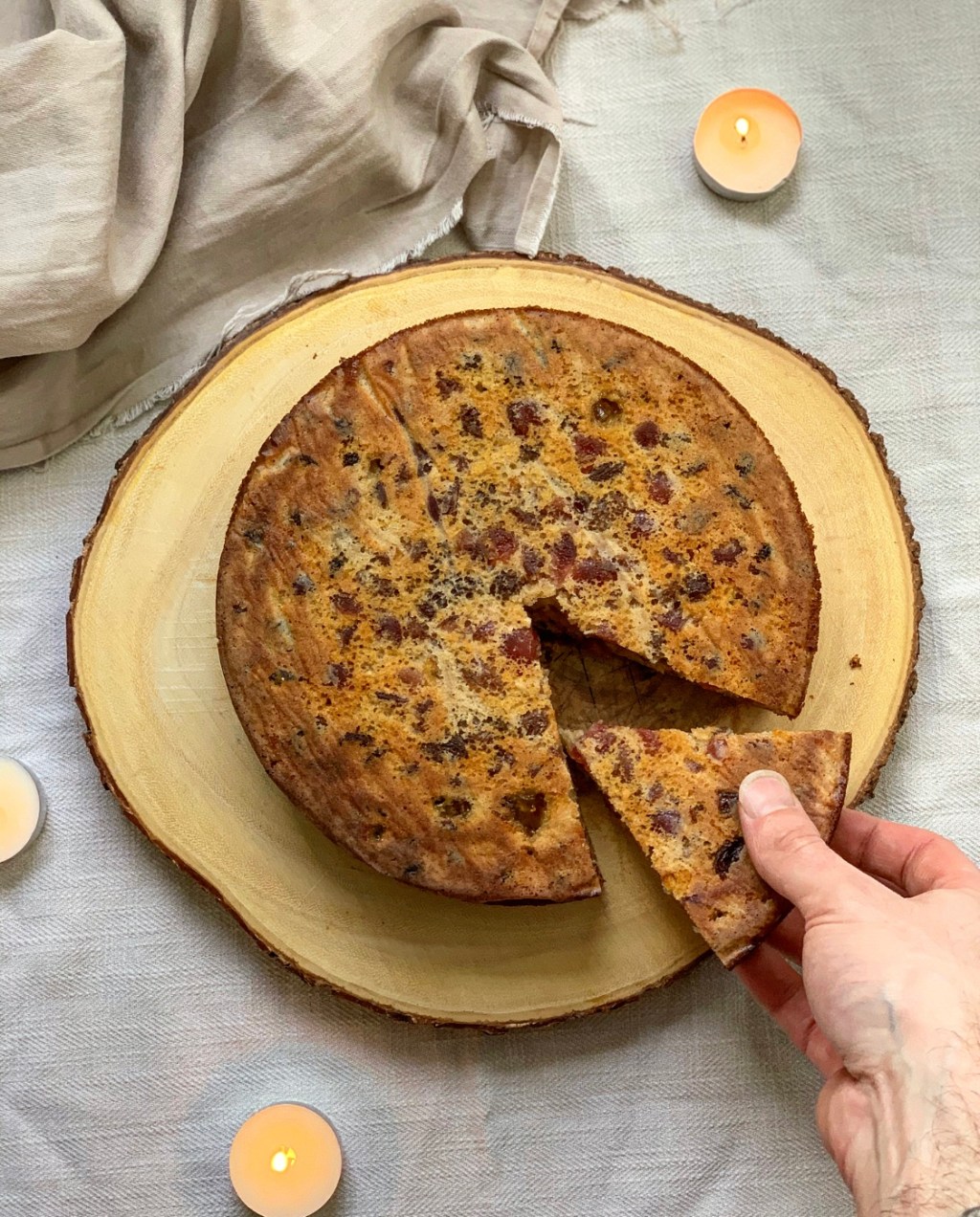 CHRISTMAS FRUIT CAKE