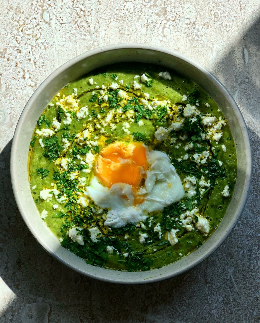 BROCCOLI & PEA SOUP WITH POACHED&nbsp;EGG