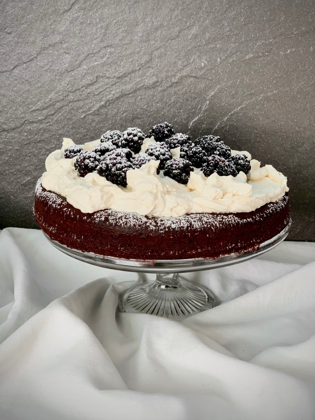 SPICED CHOCOLATE CAKE WITH&nbsp;BLACKBERRIES