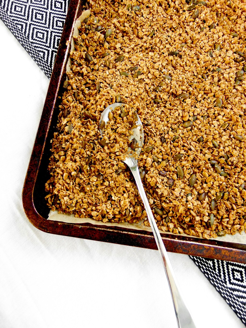 SALTED VANILLA, PEANUT & OLIVE OIL&nbsp;GRANOLA