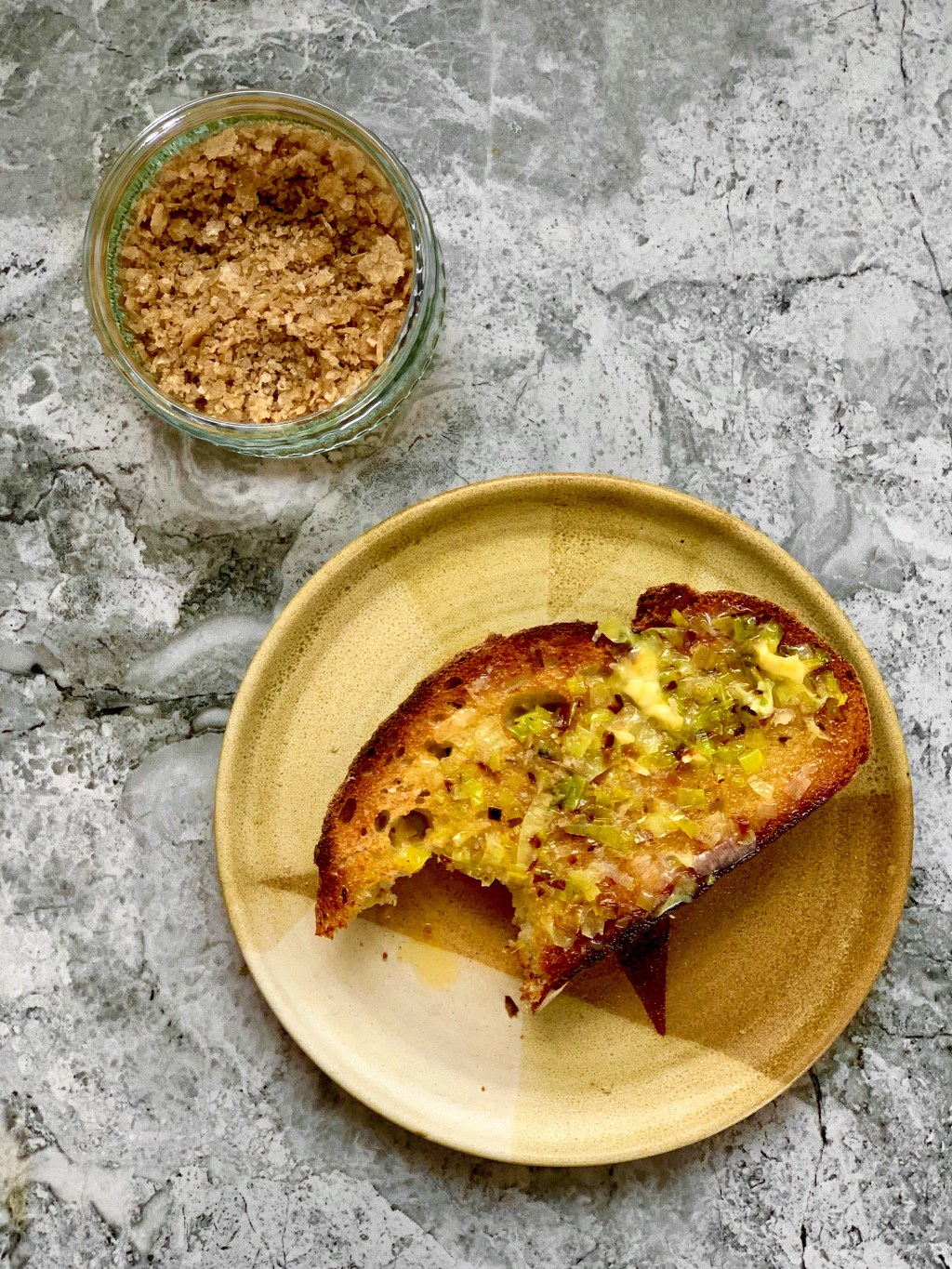 CARAMELISED LEEK & SMOKE SALT&nbsp;BUTTER